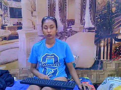 IndianSexyButt webcam