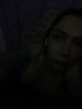 hellendollxxx webcam