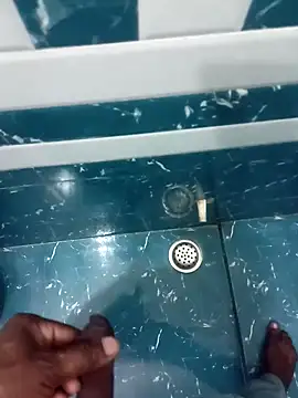 Daddyishere_19 webcam