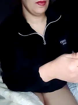 Naughty-Yousra webcam