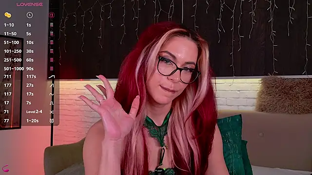 CindeFucknRella webcam