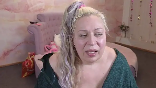 Penelope_Pinky webcam