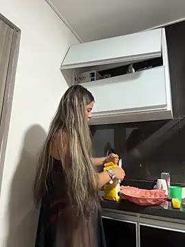 EMILIIA_RICHTER__ webcam