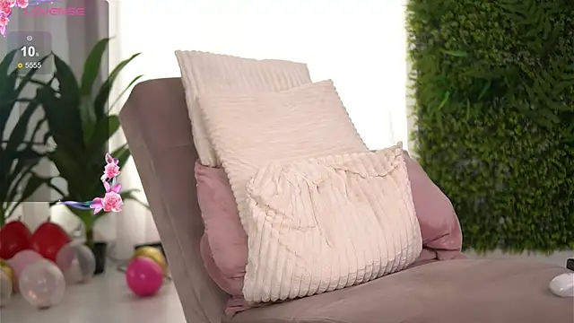 freyaheart - FreyaHeart's free webcam