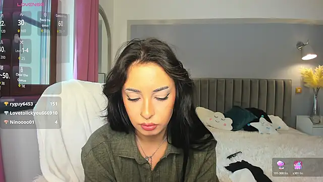 Awesome_Jolie webcam