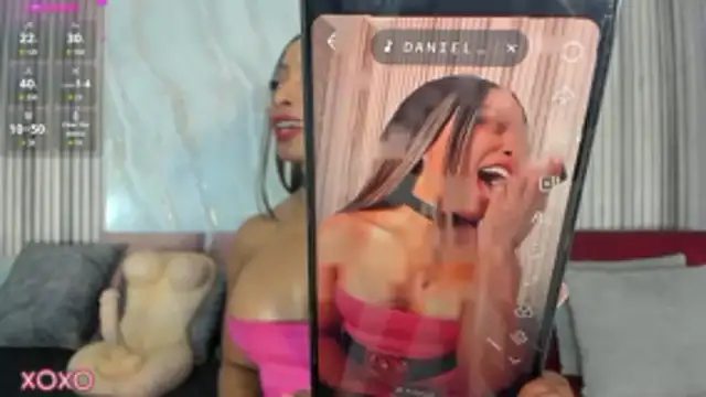 BriannaChelsea webcam