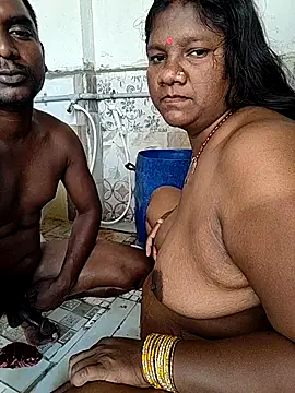 Desicouple1706 webcam