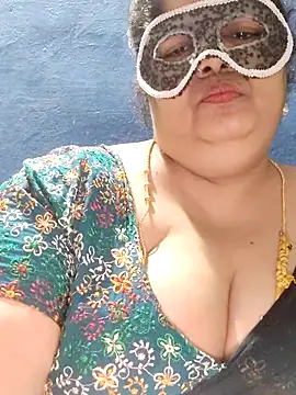 tamilthanushri webcam