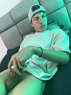 NaytonFreeman webcam