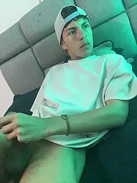 NaytonFreeman webcam