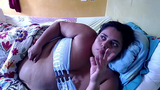 yulieth_bbw webcam