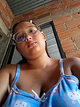 young_dairy01 - Young_dairy01's free webcam - UK Sex Cams