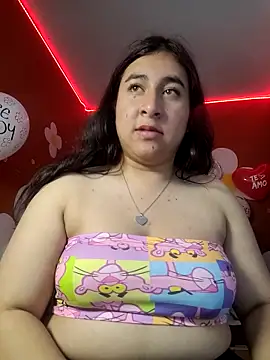 dollspicy webcam