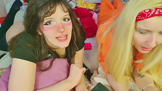 kamila_blush Live Webcam on Stripchat