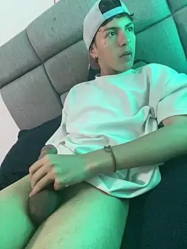 NaytonFreeman webcam