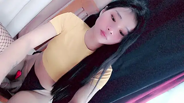 Amomentoflust99 webcam