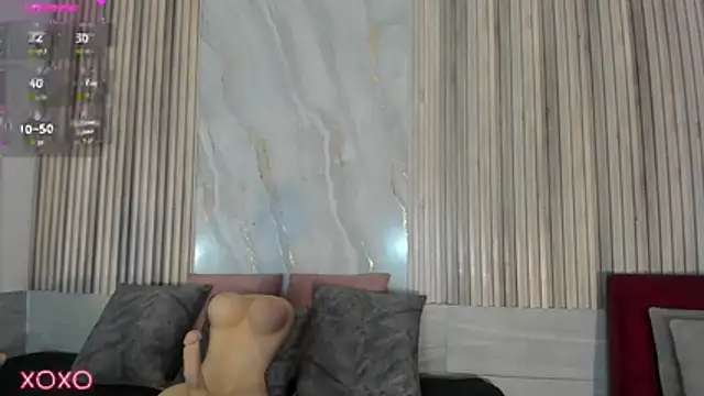 BriannaChelsea webcam