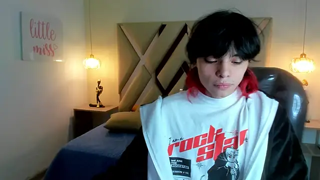 sylasfrost - Sylasfrost's free webcam