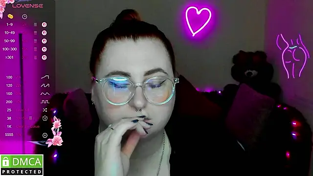 Alicia_love00 webcam