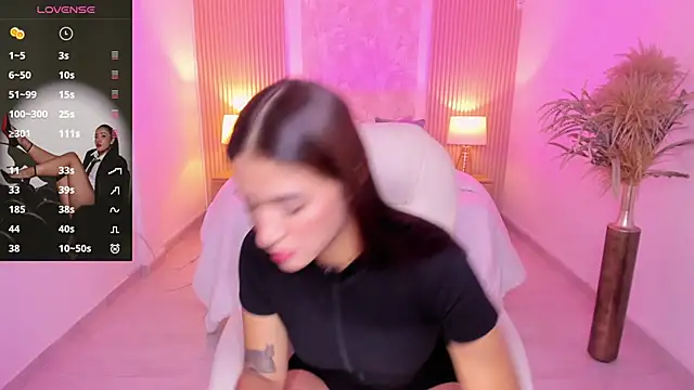 Antonella_Grayy webcam