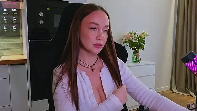 emili1- - Emili1-'s free webcam - UK Sex Cams