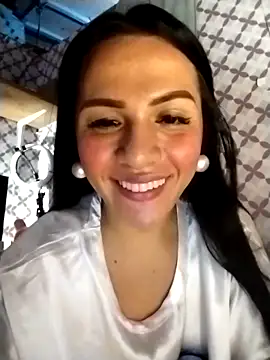 Yourbabyshane webcam