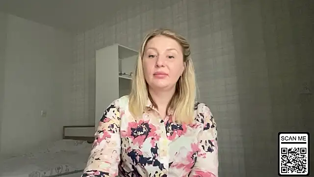 Blondie_xoxoxo webcam