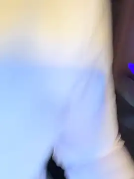 Milfshortcakes webcam