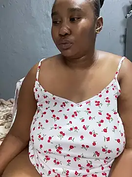 MeekyCurvyAss webcam