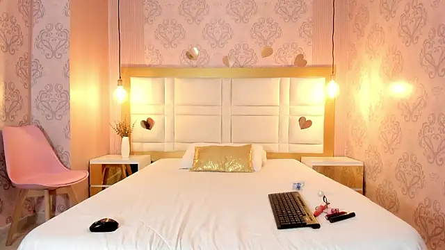 arietta_skinny webcam