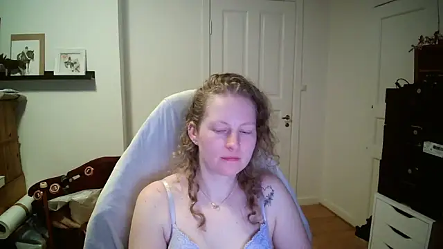 Girlnina-1995 webcam