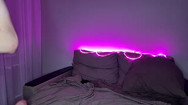 wettingcouple webcam