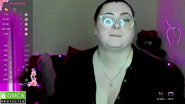 Alicia_love00 webcam