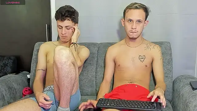 Two_sexboys webcam