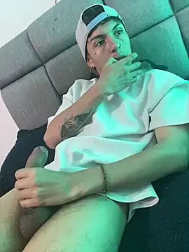 NaytonFreeman webcam