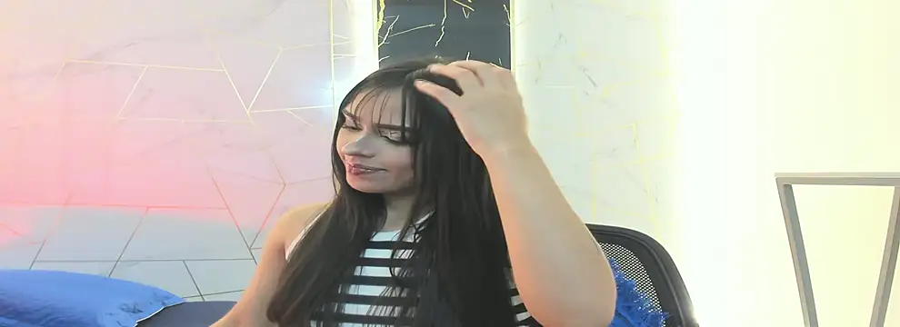 Cloeandtyfanny webcam