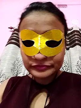 Webcam Model (Gullapi)  is live.Free join now!