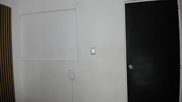 genesis_hard_love webcam