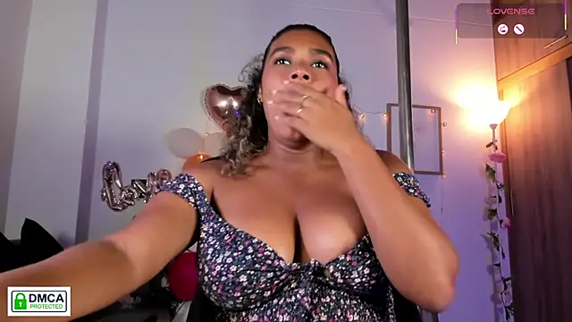 aleja_montiel__ webcam