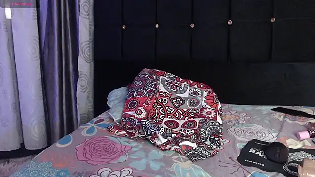 charlotte_brawn webcam