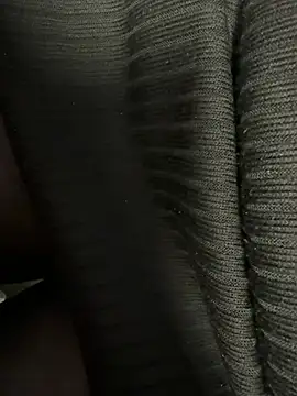 HiddenHoneyLDN webcam