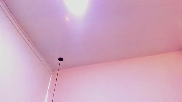 violet_myerrs webcam