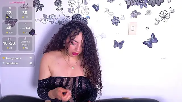 emiily_curly webcam