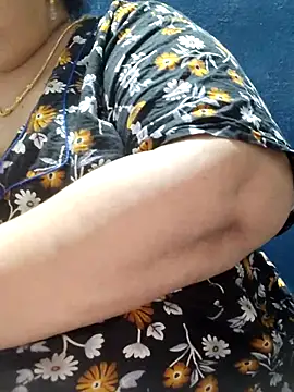 tamilthanushri webcam