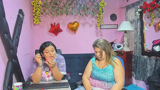 lesbiancuple webcam