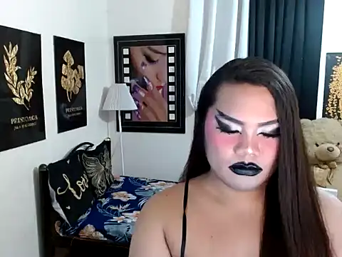 TSbrianaHugeCock webcam