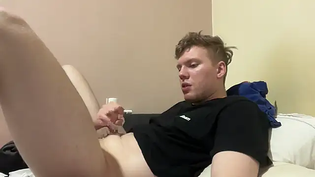sexybooii6968 (M young) - cum+taste or top tipper control me