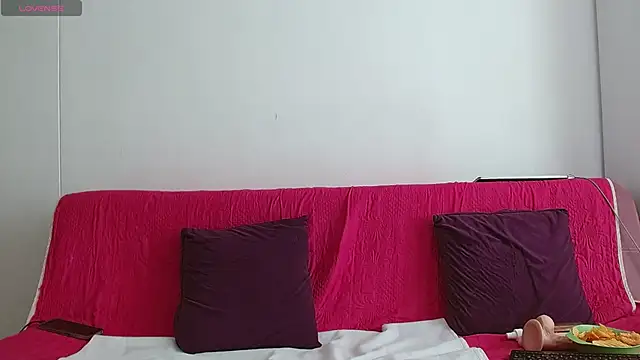 Juliexxxxtasy webcam