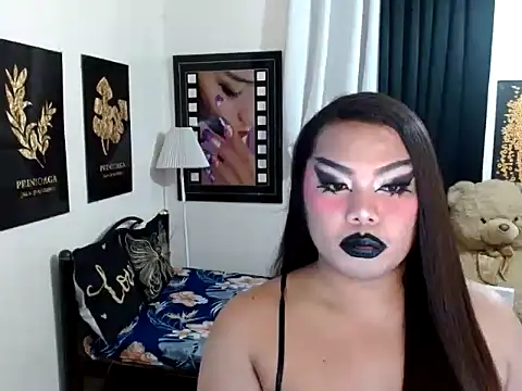 TSbrianaHugeCock webcam