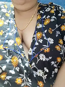 tamilthanushri webcam